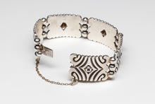 Link Bracelet, Mexico