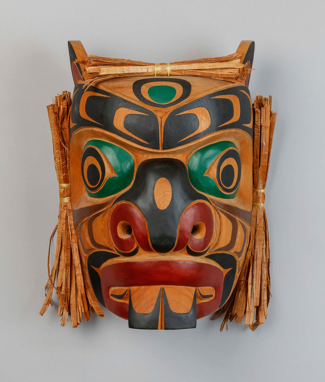 Mask depicting Beaver by Bill Henderson, Kwakwaka'wakw