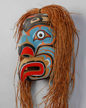 Mask depicting Wren by Tom Patterson, Nuu-Chah-Nulth