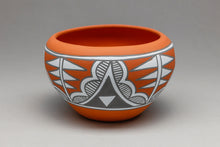 Pot by Mary Small, Jemez Pueblo