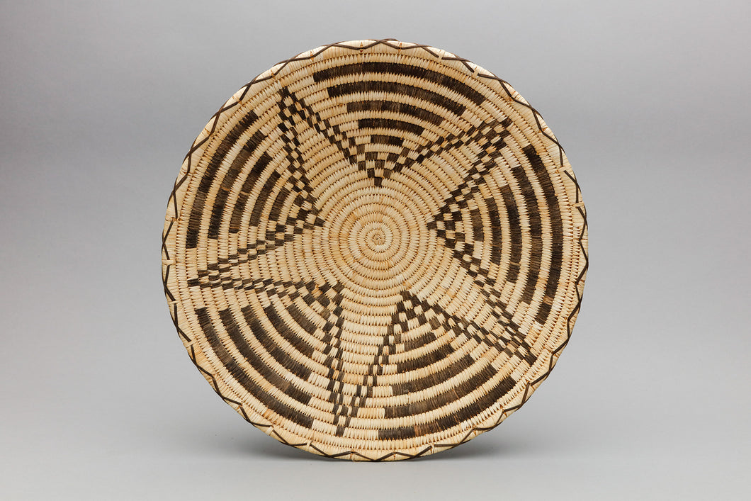 Vintage Basketry Tray with Star, Tohono O'odham