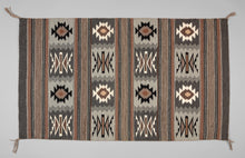 Fine Wide Ruins Textile, Navajo