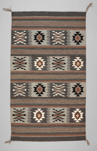Fine Wide Ruins Textile, Navajo