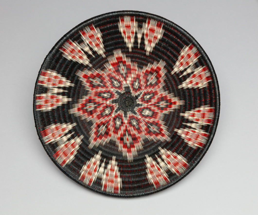 Floral Design Basketry Tray, Wounaan Nonam Tribe