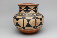 Historic Pottery Vessel, Kewa Culture