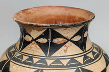 Historic Pottery Vessel, Kewa Culture