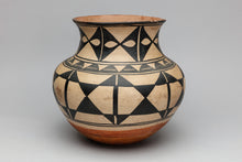 Historic Pottery Vessel, Kewa Culture