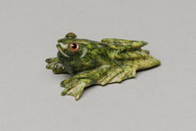 Frog Fetish Carving by Ricky Laahty, Zuni