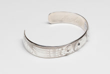 Bracelet depicting Eagle by Gene Chilton, Tlingit