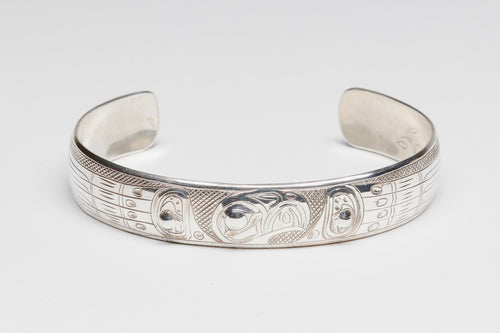 Bracelet depicting Eagle by Gene Chilton, Tlingit