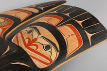 Headdress depicting Raven by David A. Boxley, Alaskan Tsimshian