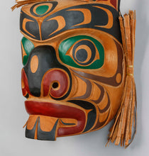 Mask depicting Beaver by Bill Henderson, Kwakwaka'wakw