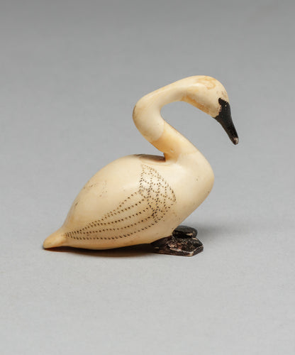 Vintage Swan Carving by Teddy Kaseki (1905-1970), Siberian Yup'ik