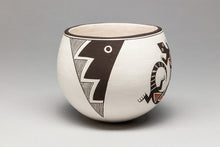 Bowl with Lizard Design by Emma Lewis Mitchell (1931-2013)