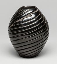 Pot with Swirl Design by Denise Chavarria, Santa Clara