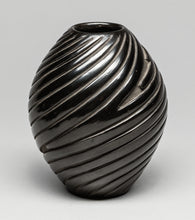 Pot with Swirl Design by Denise Chavarria, Santa Clara