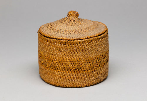 Lidded Basket with Knotted Lid, , Nuu-Chah-Nulth