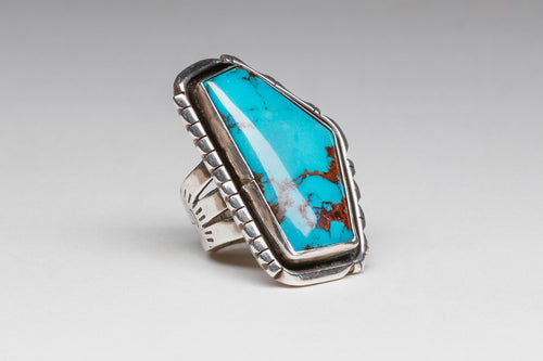 Contemporary Bisbee Turquoise Ring, Navajo
