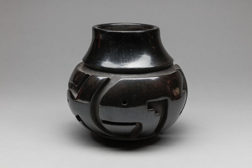 Incised Blackware Pot by Robert Cleto Nichols, Santa Clara Pueblo