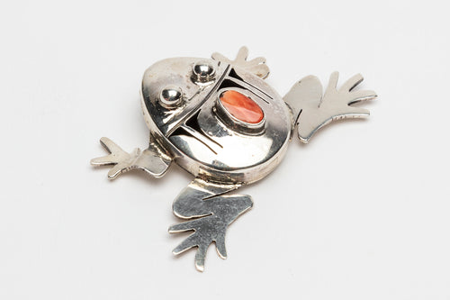 Frog Pendant by Bennie Ration, Navajo