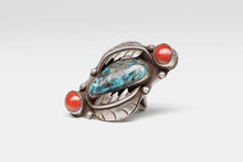 Large Vintage Blue Wind Turquoise and Coral Ring, c. 1960